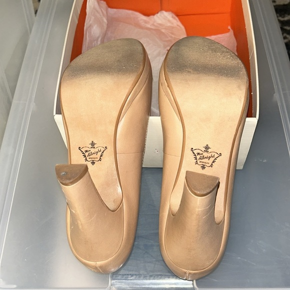 Anthropologie Ms Albright tan heels - Picture 10 of 14